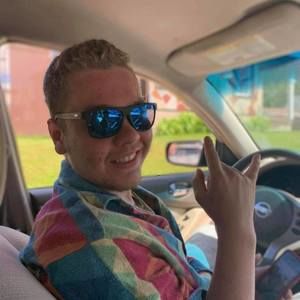 Meet your Posher, Michael